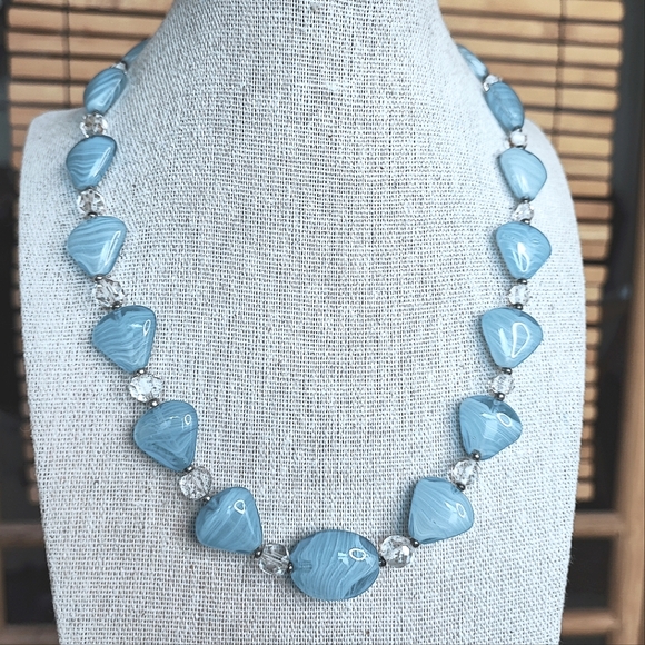 Light Blue Swirled White Vintage  Necklace Oval Triangle Beads Faceted Clear - Picture 1 of 11